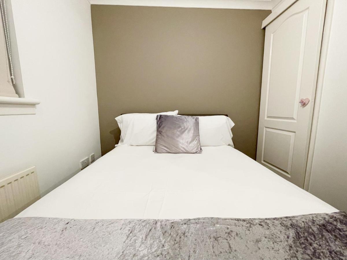 Cozy Nights Svp Detached House Villa Glasgow Exteriör bild